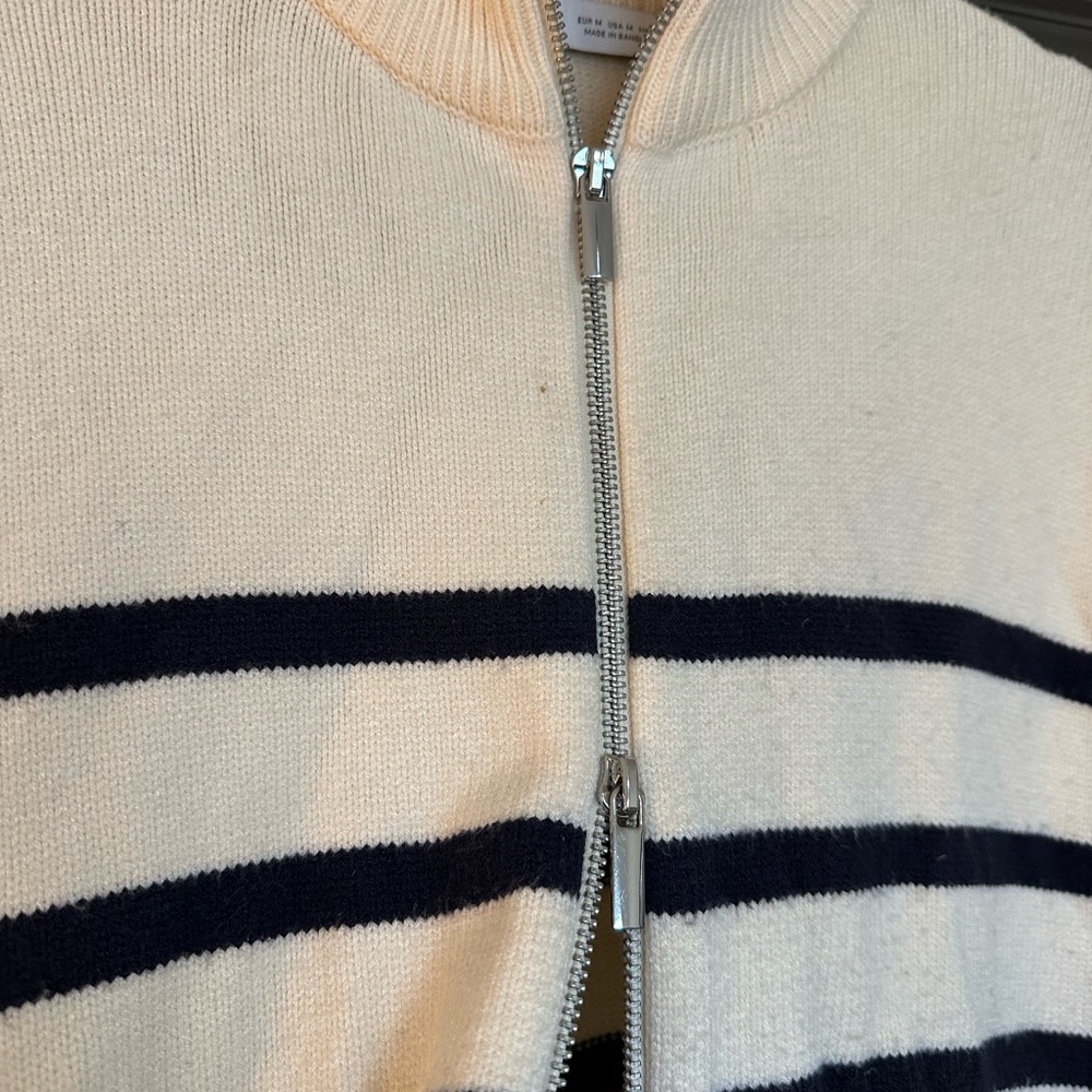 ZARA Cream & Navy Striped Zip-Up Sweater — Double Zipper — Size M - Picture 6 of 8